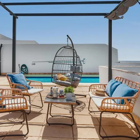 Casa Aurora Private With Heated Pool Güime