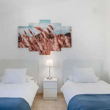 Casa Aurora Private With Heated Pool Güime
